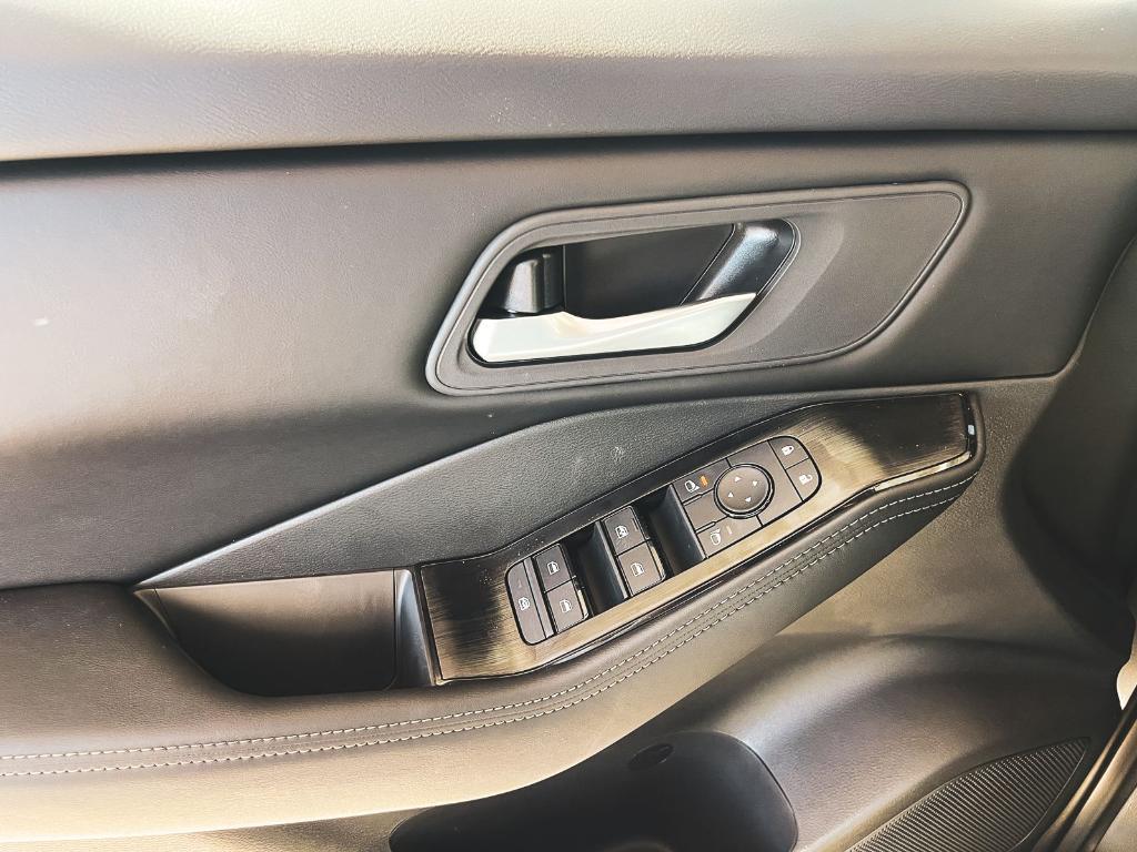 new 2026 Nissan Rogue car, priced at $31,087