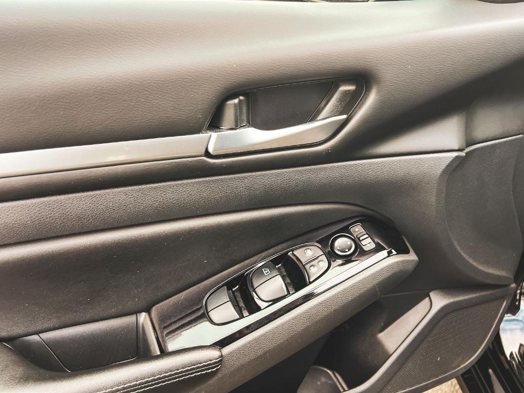 used 2023 Nissan Altima car, priced at $17,938