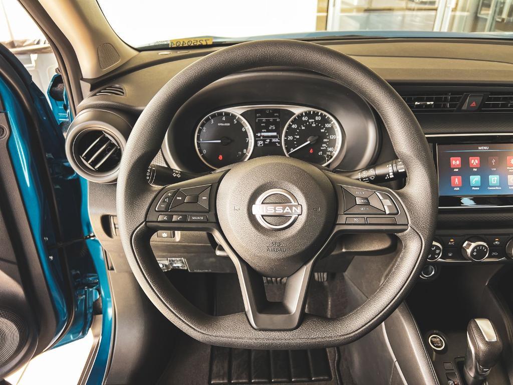 new 2025 Nissan Kicks Play car, priced at $21,404