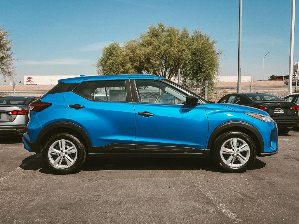 new 2025 Nissan Kicks Play car, priced at $21,404