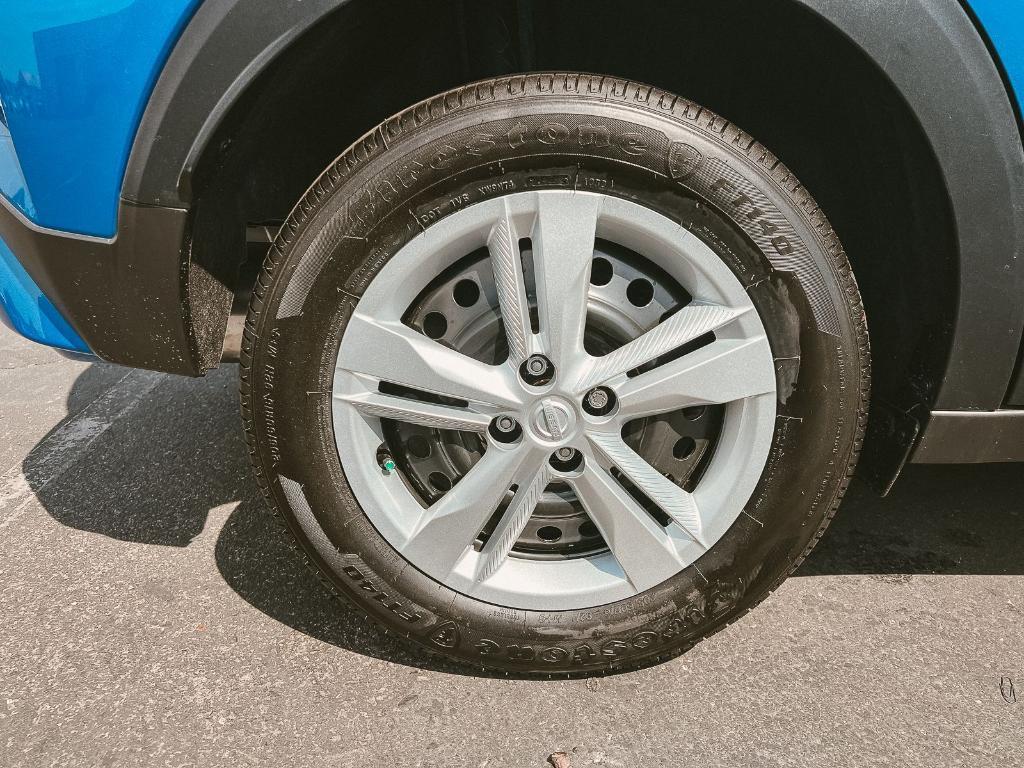 new 2025 Nissan Kicks Play car, priced at $21,404