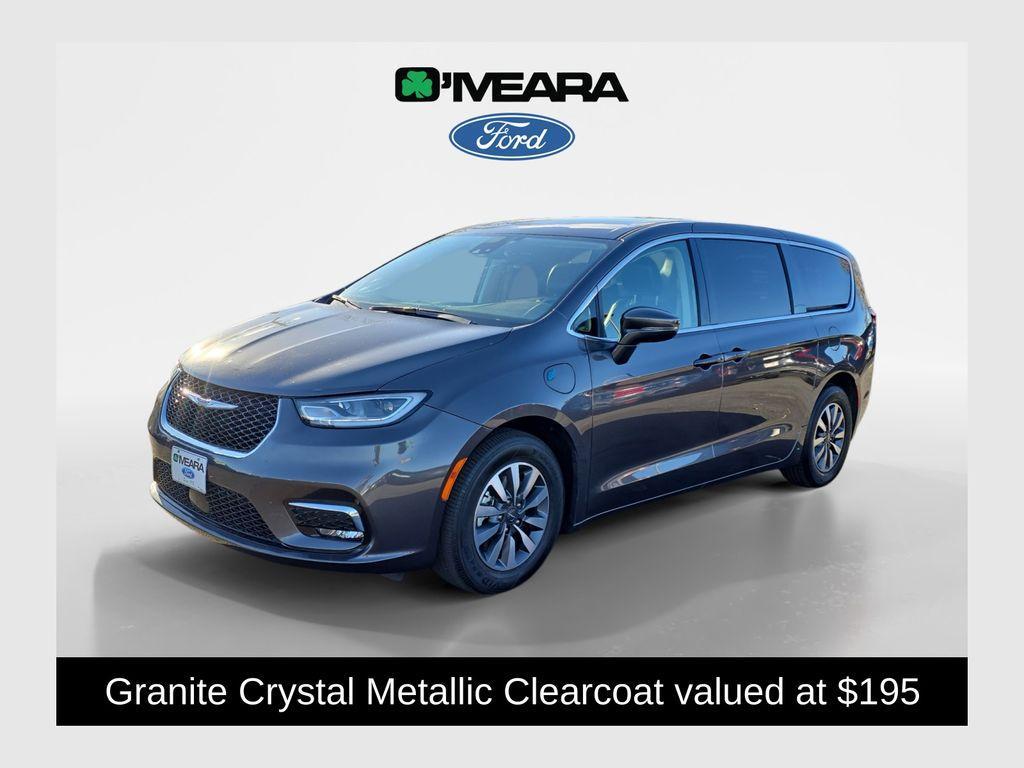 used 2022 Chrysler Pacifica Hybrid car, priced at $27,990