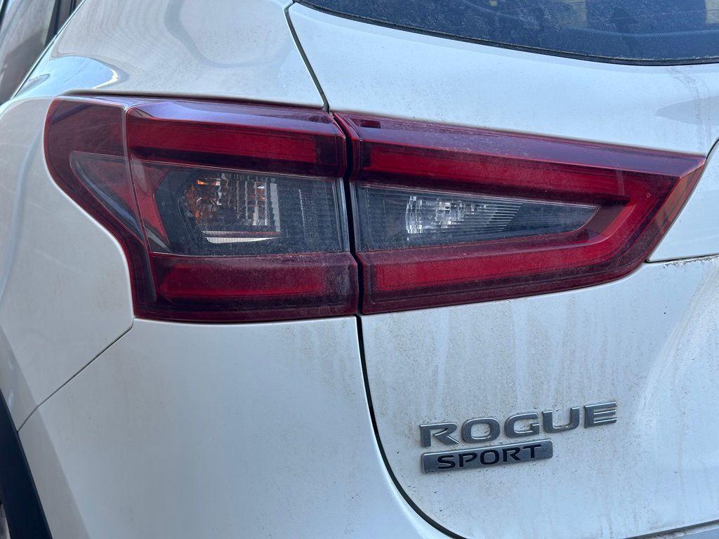 used 2020 Nissan Rogue Sport car, priced at $20,019