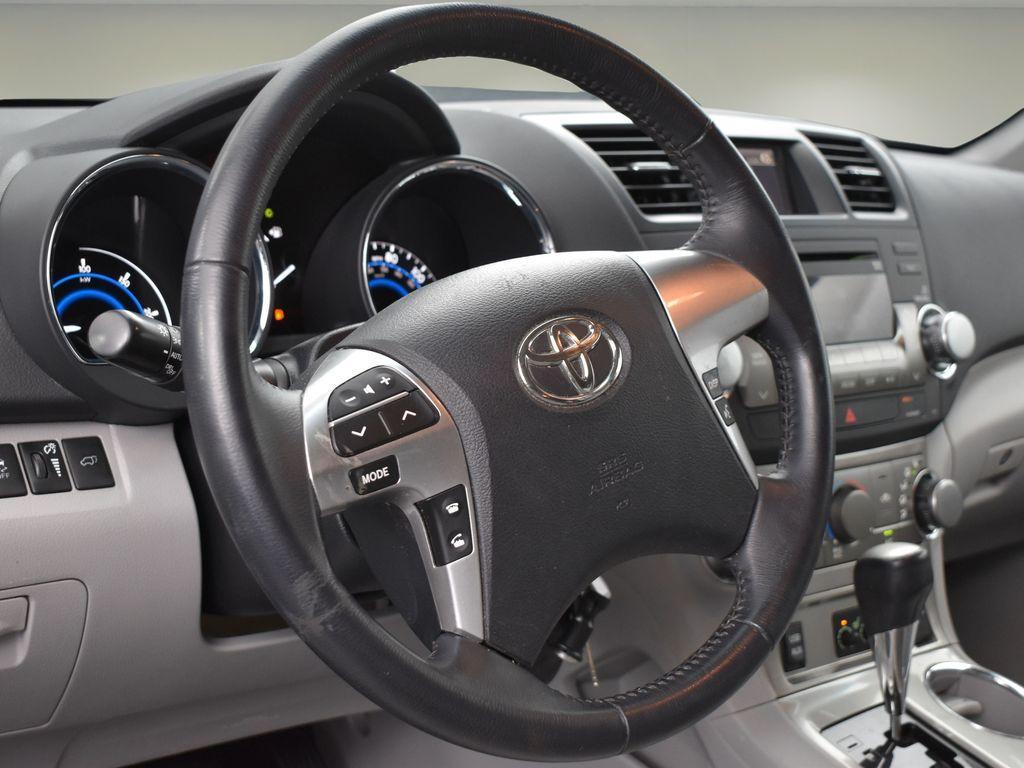 used 2011 Toyota Highlander Hybrid car, priced at $20,589