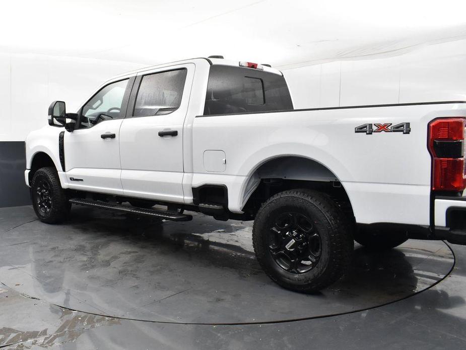 new 2024 Ford F-250 car, priced at $70,490