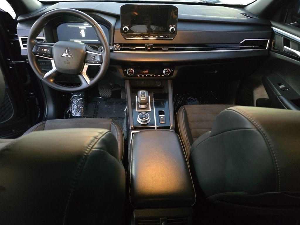 used 2023 Mitsubishi Outlander car, priced at $25,990