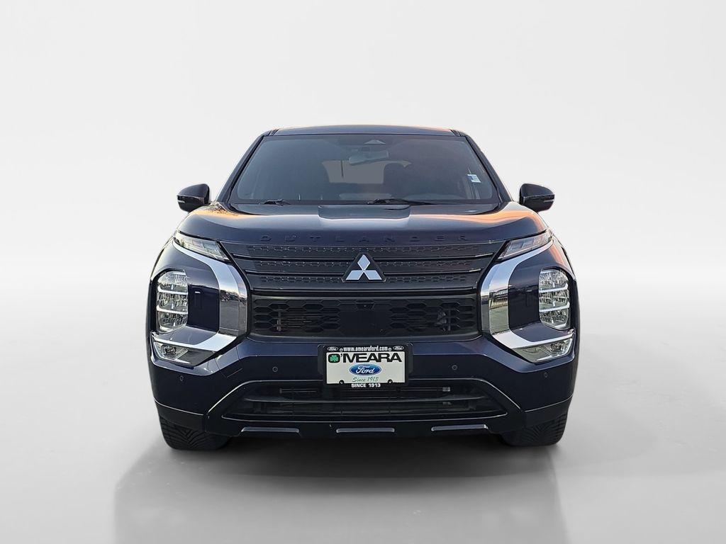 used 2023 Mitsubishi Outlander car, priced at $25,990