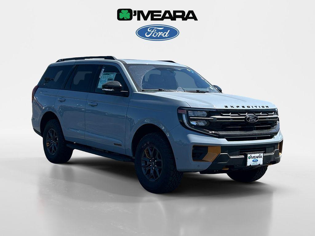 new 2025 Ford Expedition car, priced at $87,875
