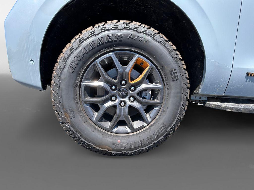 new 2025 Ford Expedition car, priced at $87,875