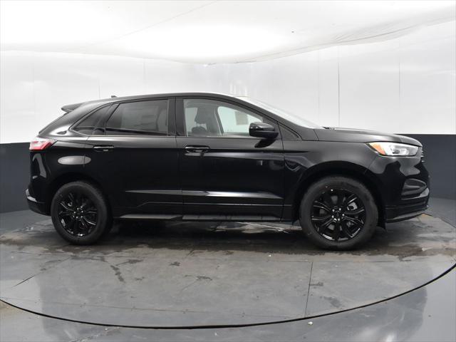 new 2024 Ford Edge car, priced at $40,038