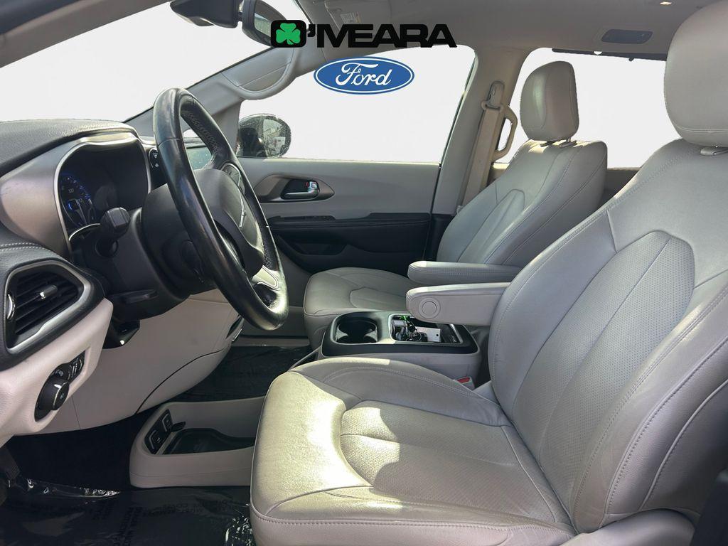 used 2021 Chrysler Pacifica car, priced at $27,990