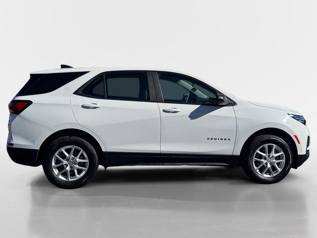 used 2024 Chevrolet Equinox car, priced at $23,590