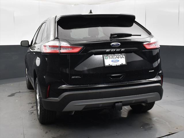 new 2024 Ford Edge car, priced at $43,012