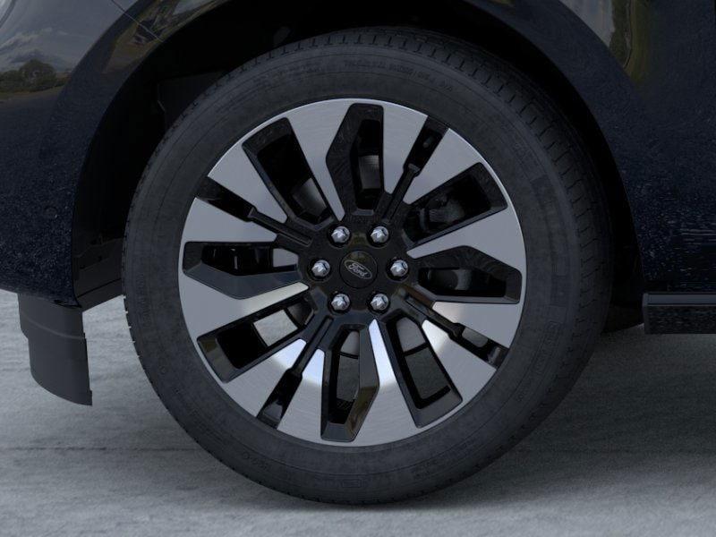 new 2025 Ford Expedition car, priced at $79,755