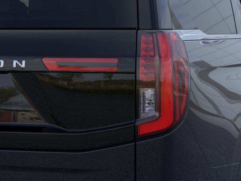 new 2025 Ford Expedition car, priced at $79,755