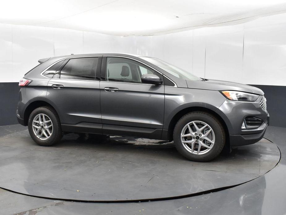 new 2024 Ford Edge car, priced at $41,568