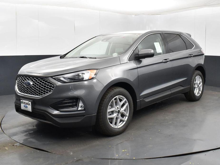 new 2024 Ford Edge car, priced at $41,568