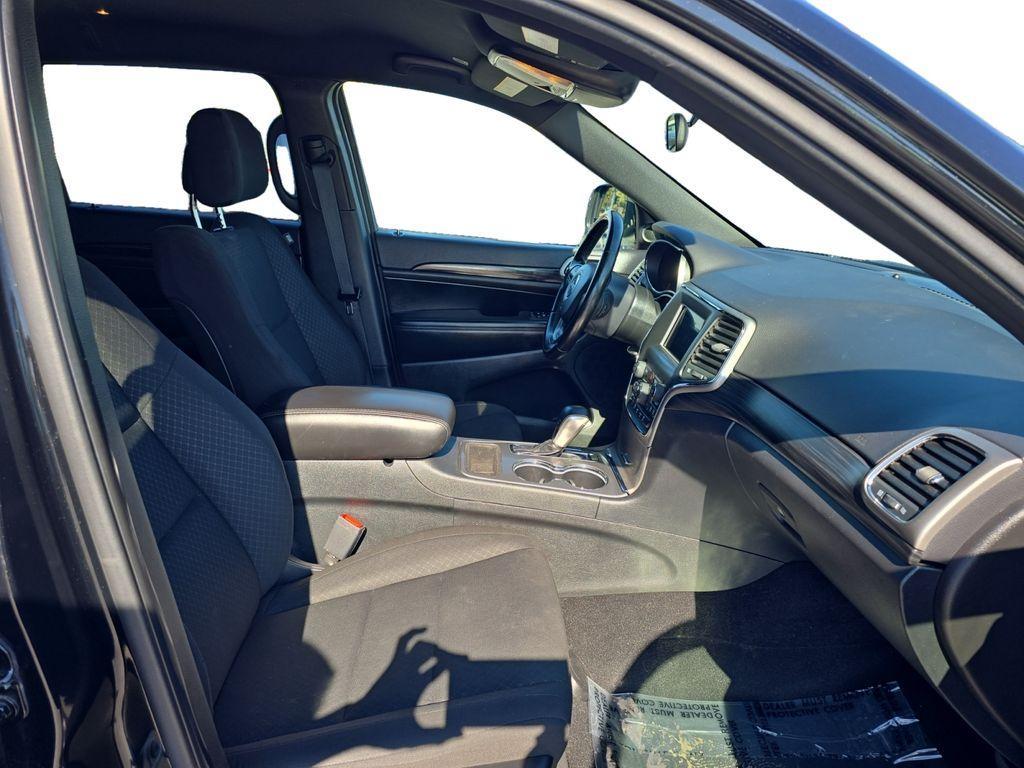 used 2021 Jeep Grand Cherokee car, priced at $18,990
