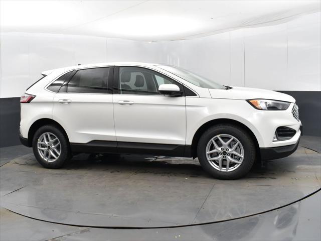 new 2024 Ford Edge car, priced at $43,927