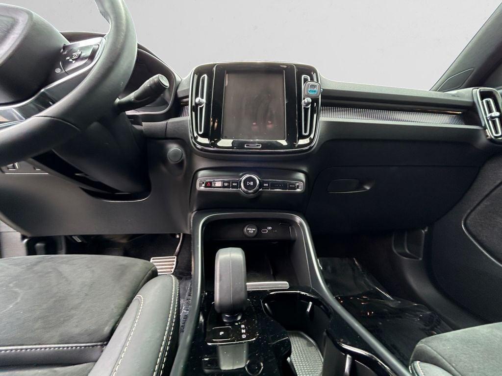 used 2022 Volvo XC40 Recharge Pure Electric car, priced at $26,990