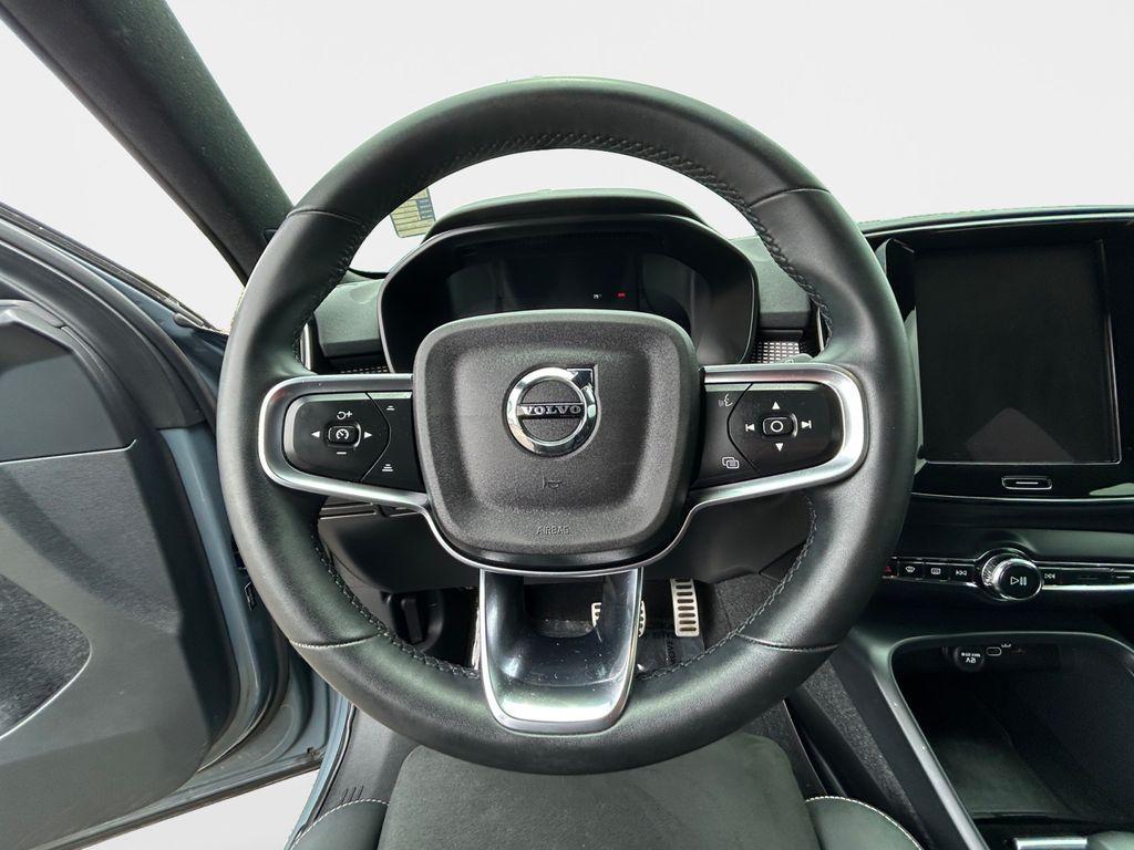 used 2022 Volvo XC40 Recharge Pure Electric car, priced at $26,990