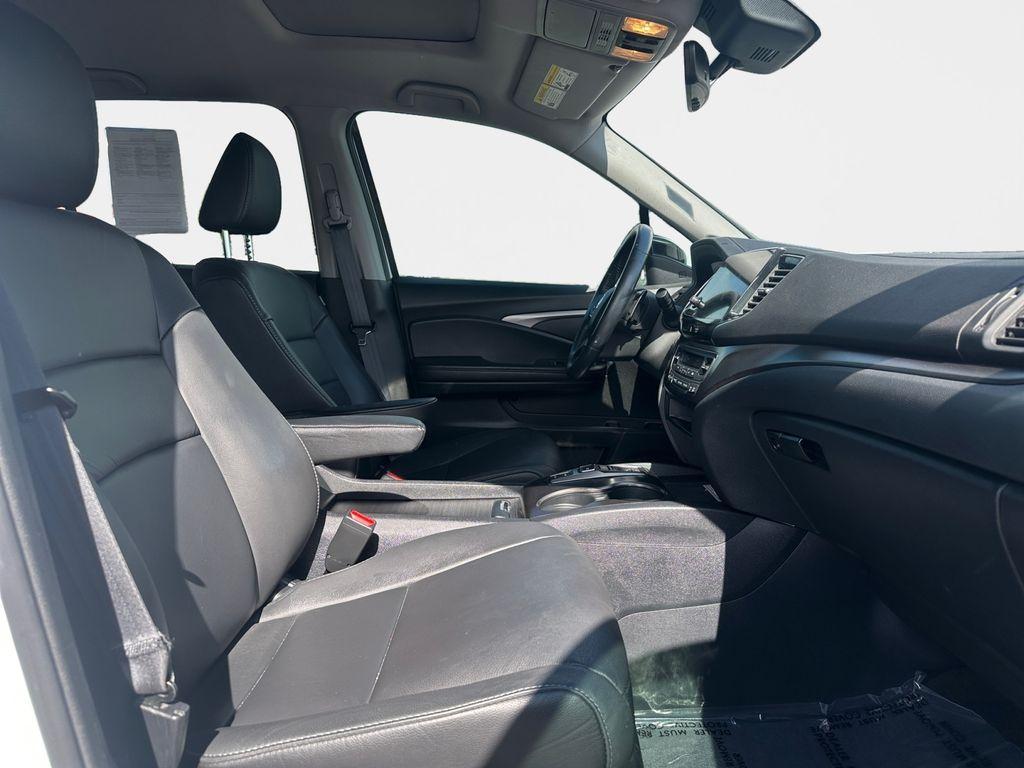 used 2022 Honda Pilot car, priced at $31,990