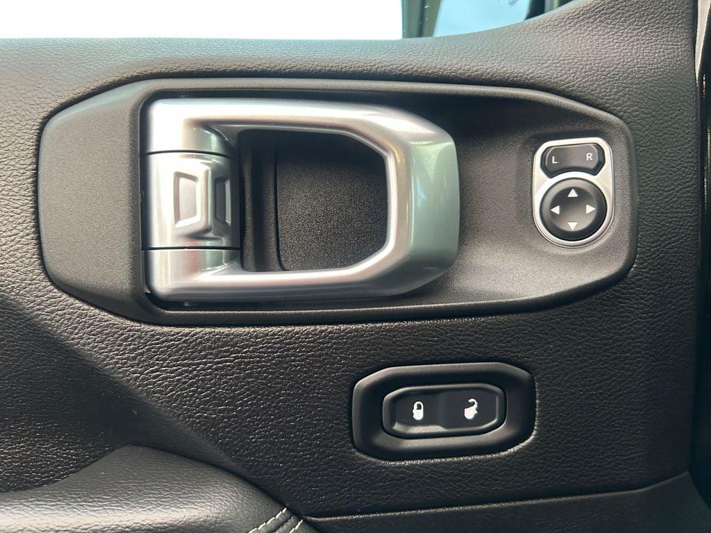 used 2019 Jeep Wrangler Unlimited car, priced at $28,290