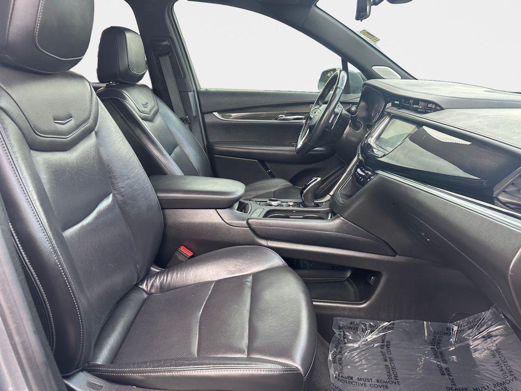 used 2020 Cadillac XT6 car, priced at $28,990