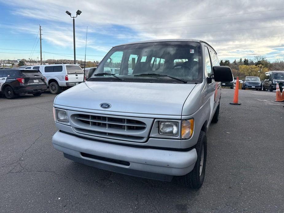 used 2002 Ford E150 car, priced at $9,589