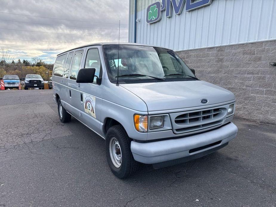 used 2002 Ford E150 car, priced at $9,589