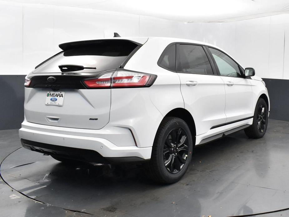 new 2024 Ford Edge car, priced at $40,038