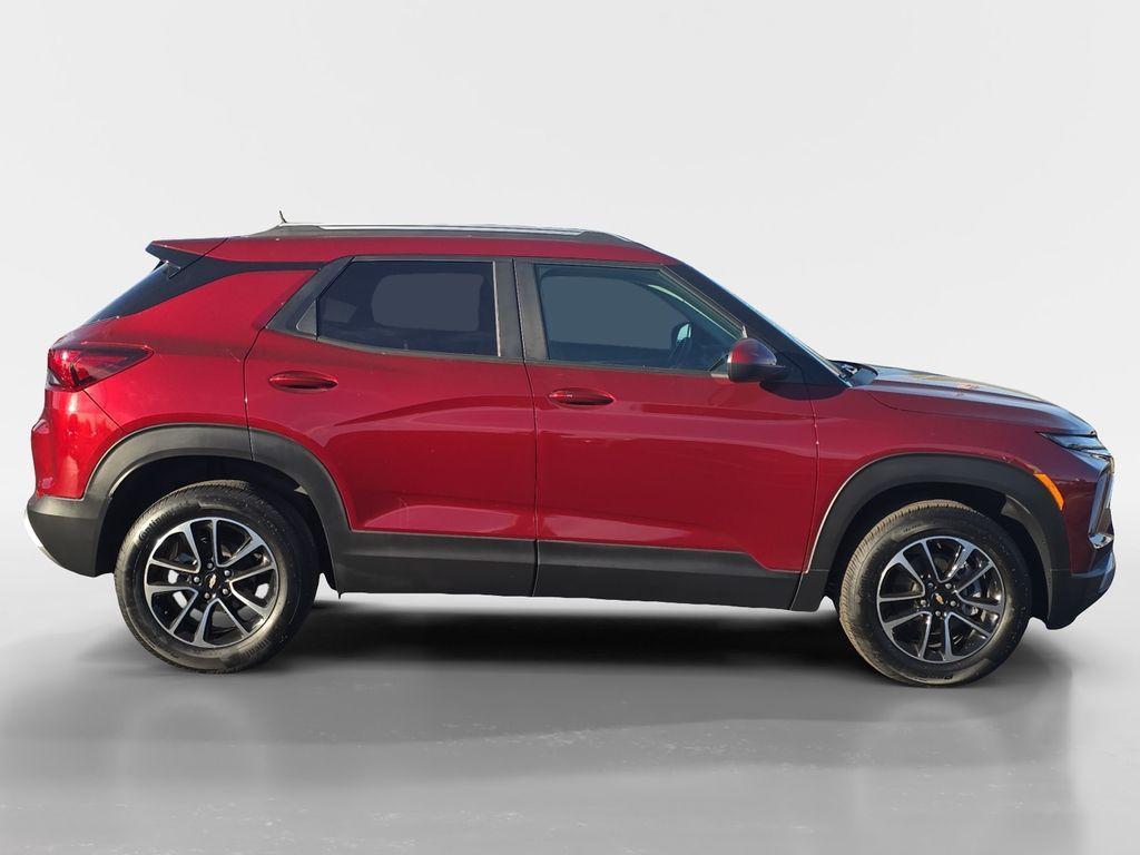 used 2025 Chevrolet TrailBlazer car, priced at $22,990