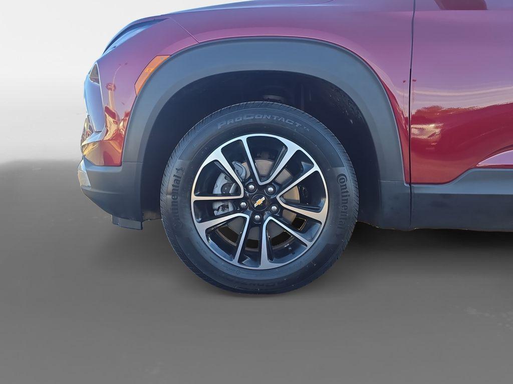 used 2025 Chevrolet TrailBlazer car, priced at $22,990