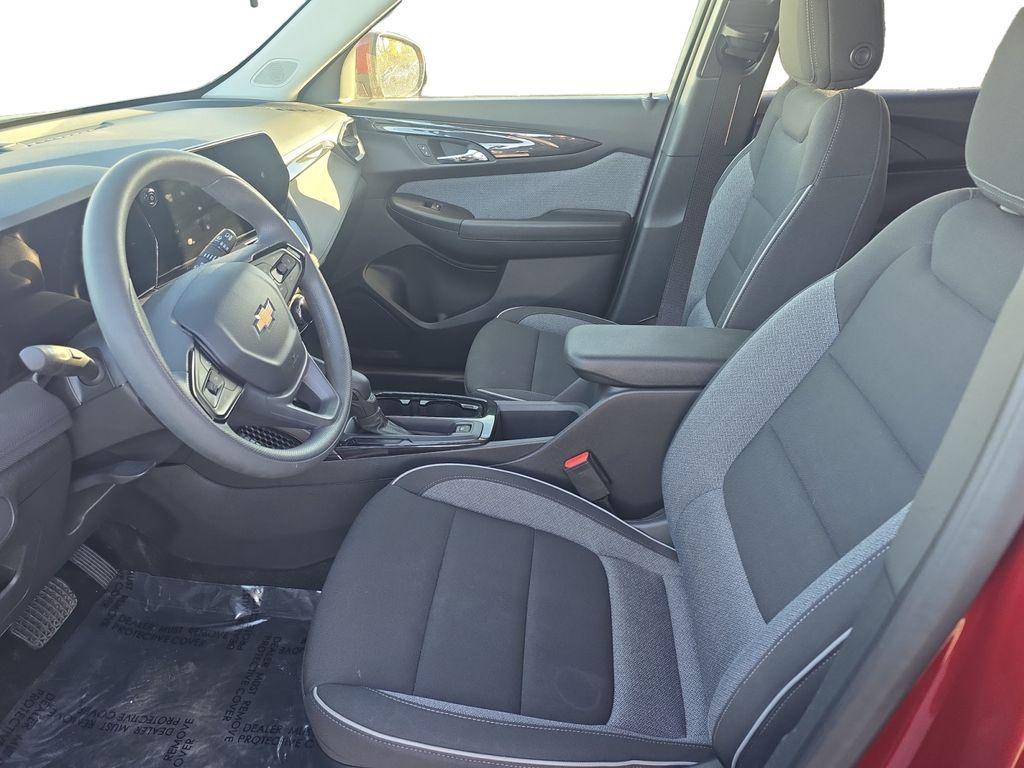 used 2025 Chevrolet TrailBlazer car, priced at $22,990