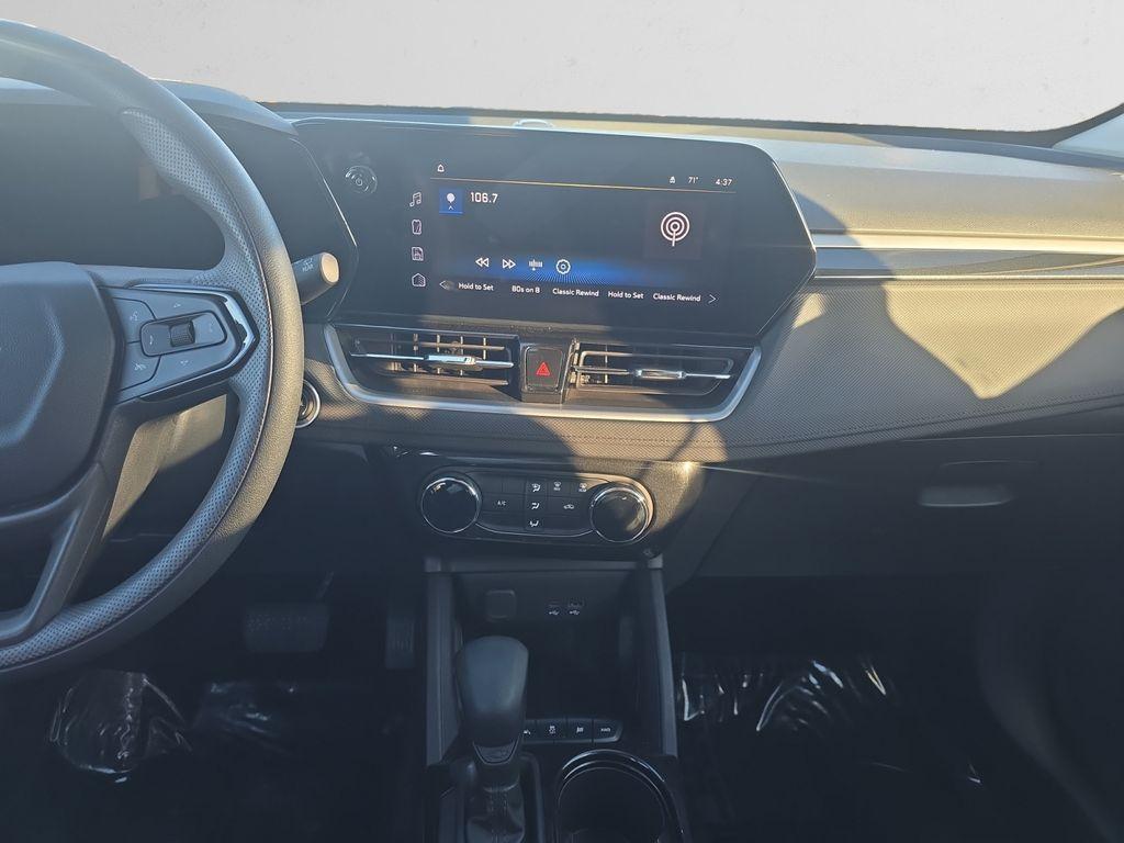 used 2025 Chevrolet TrailBlazer car, priced at $22,990