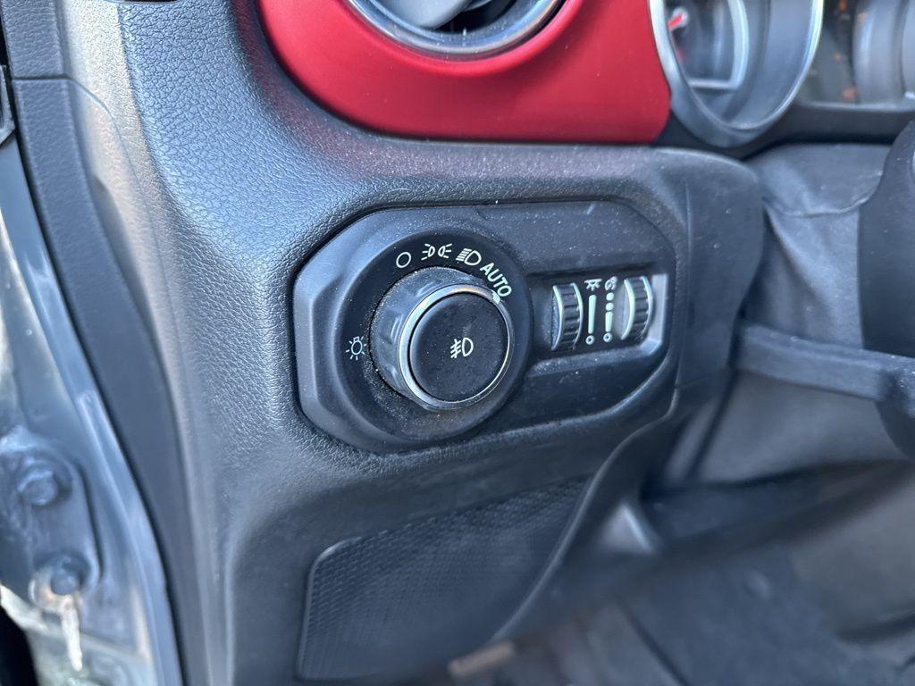 used 2019 Jeep Wrangler Unlimited car, priced at $37,309