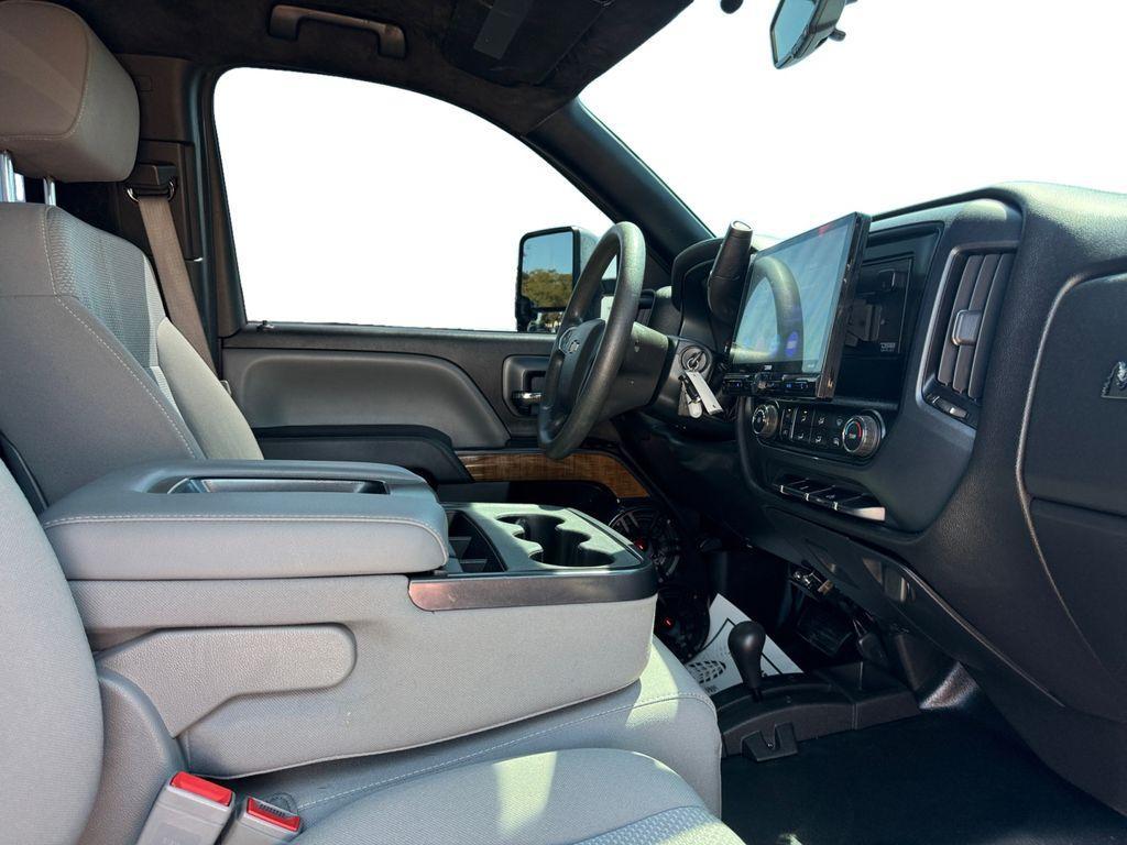used 2015 Chevrolet Silverado 1500 car, priced at $17,990