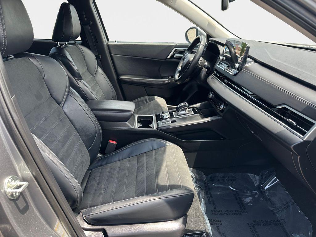 used 2023 Mitsubishi Outlander car, priced at $22,990