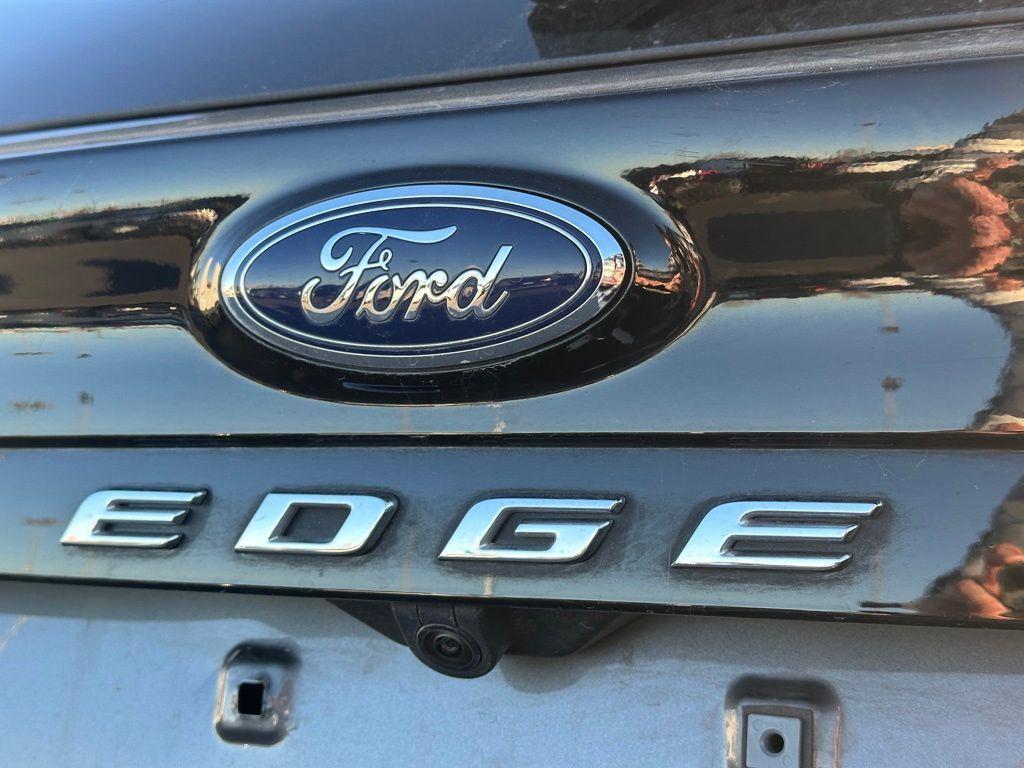 used 2024 Ford Edge car, priced at $33,589