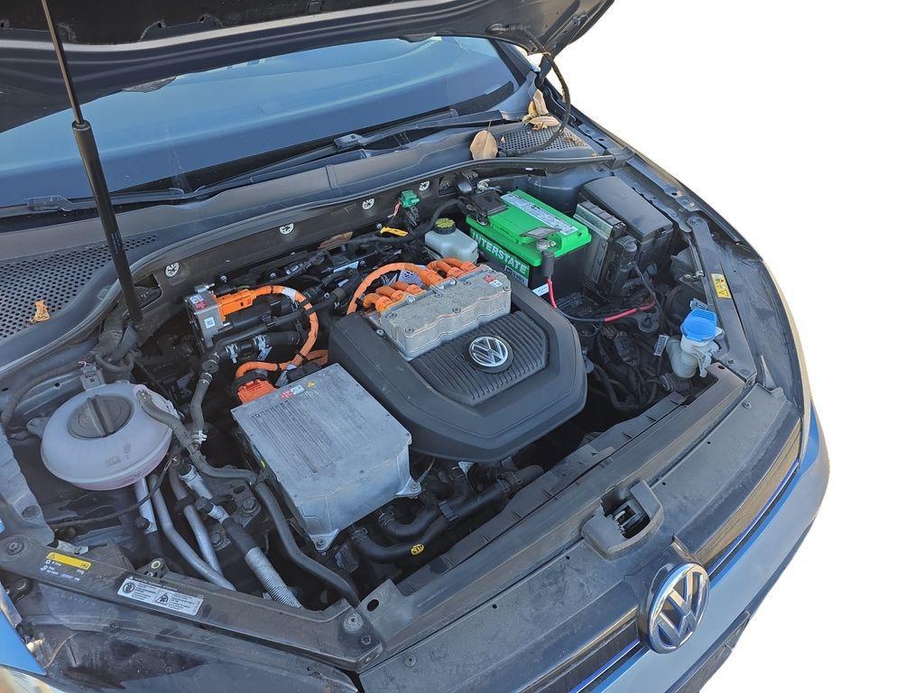 used 2015 Volkswagen e-Golf car, priced at $7,880