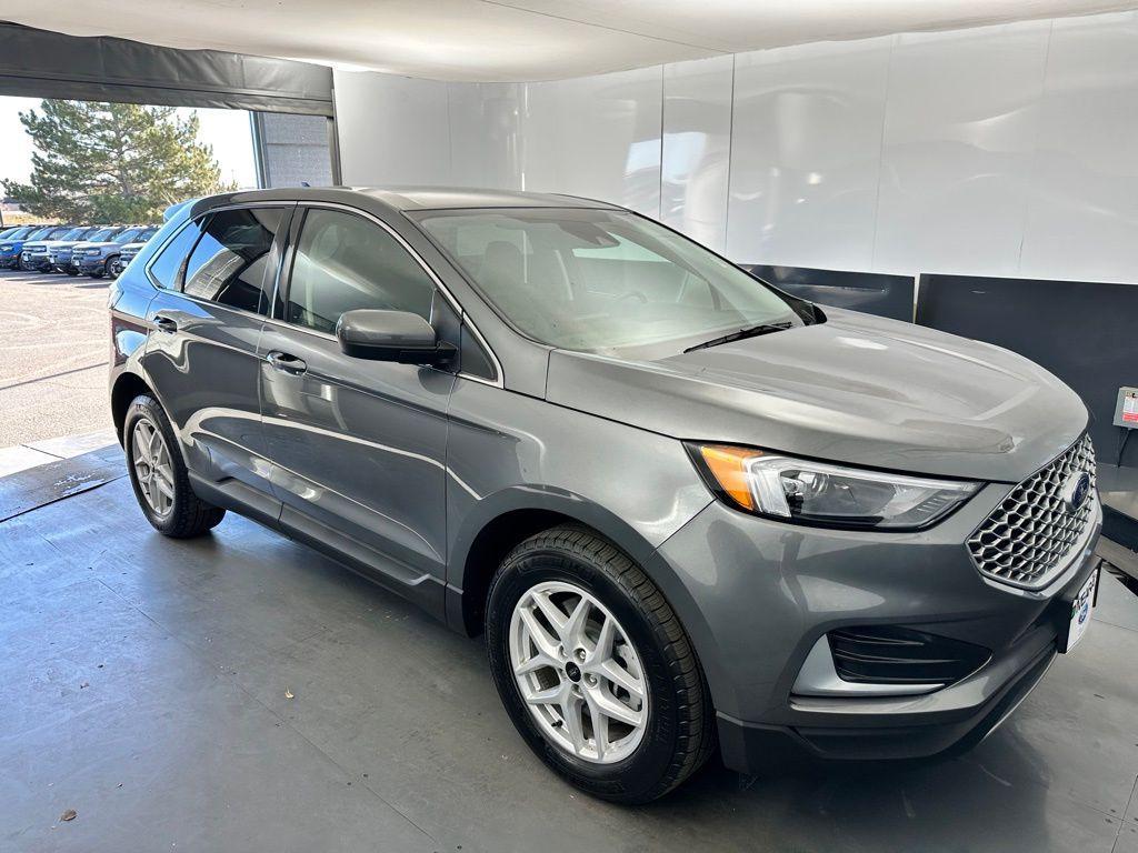 used 2024 Ford Edge car, priced at $28,589