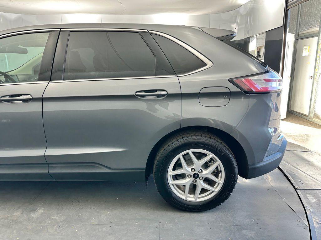 used 2024 Ford Edge car, priced at $28,589