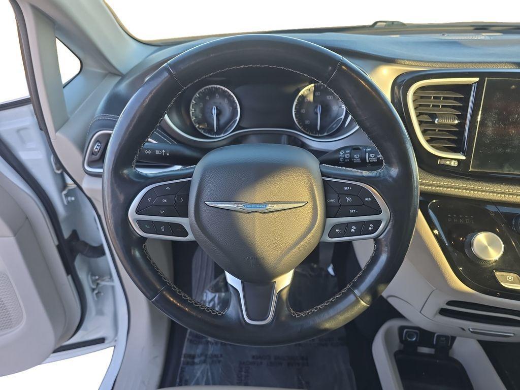 used 2021 Chrysler Pacifica car, priced at $21,990
