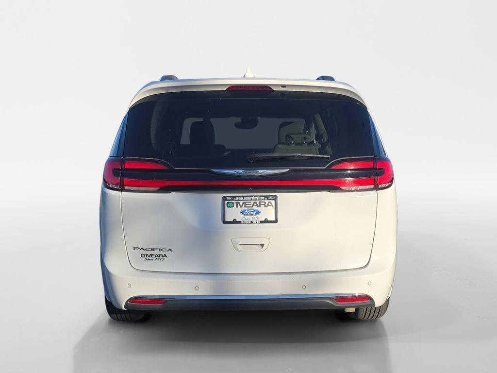 used 2021 Chrysler Pacifica car, priced at $21,990