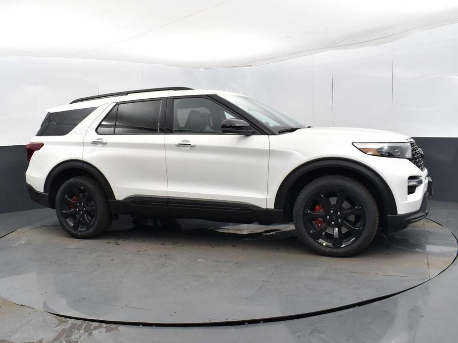 new 2024 Ford Explorer car, priced at $59,645