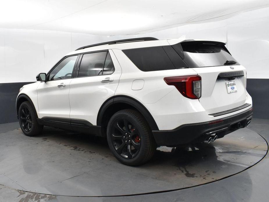 new 2024 Ford Explorer car, priced at $59,645