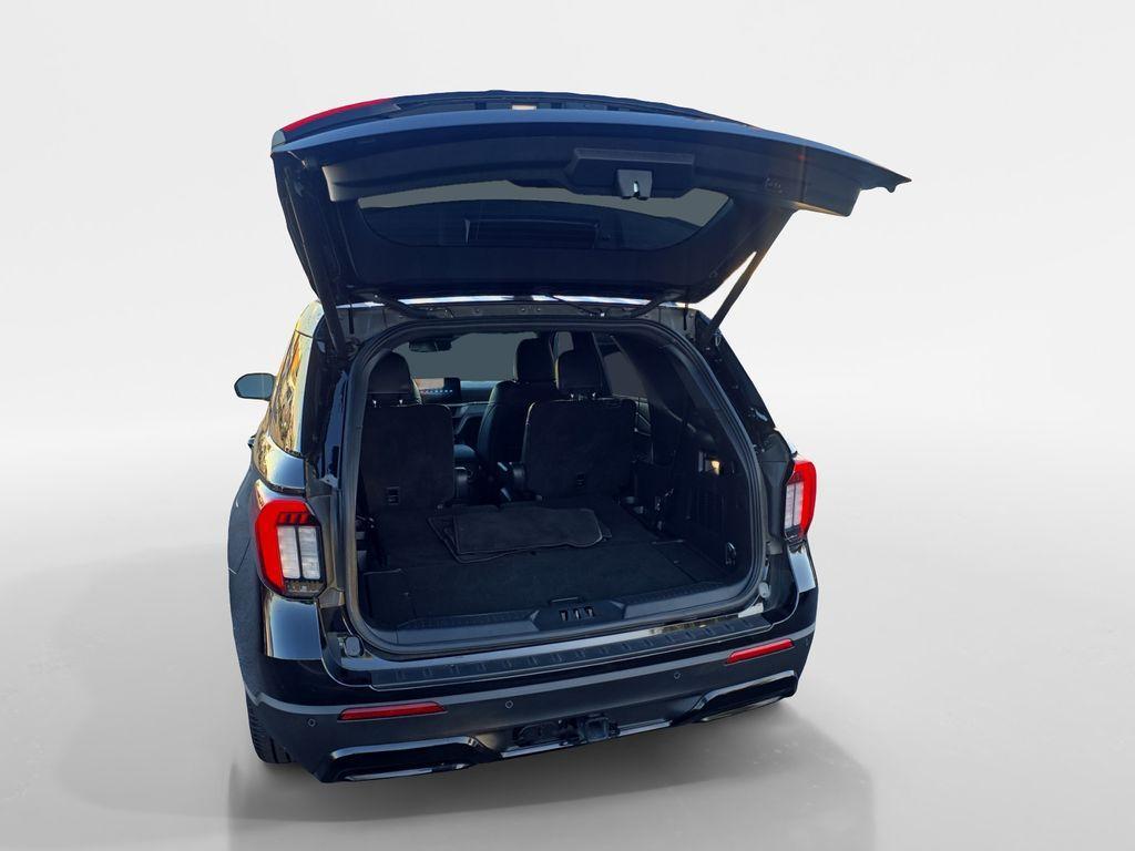 used 2025 Ford Explorer car, priced at $39,990