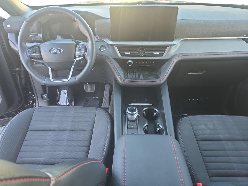 used 2025 Ford Explorer car, priced at $39,990