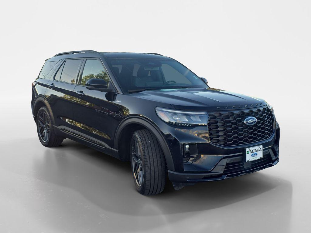 used 2025 Ford Explorer car, priced at $39,990
