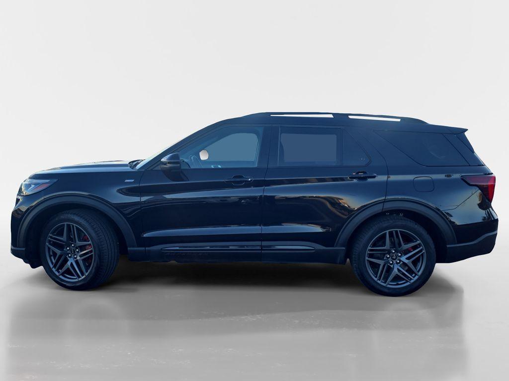 used 2025 Ford Explorer car, priced at $39,990